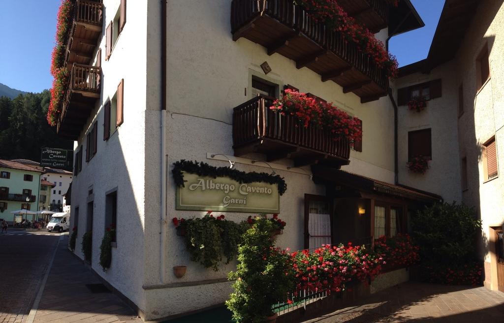 Albergo Garni Cavento Pinzolo Bagian luar foto
