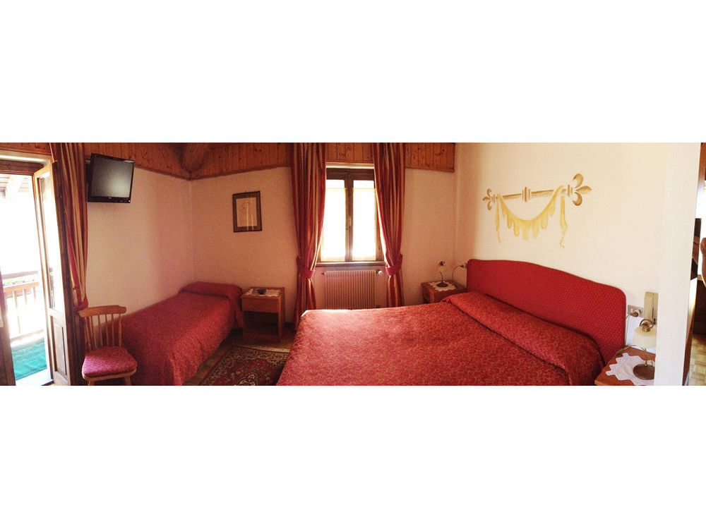 Albergo Garni Cavento Pinzolo Bagian luar foto